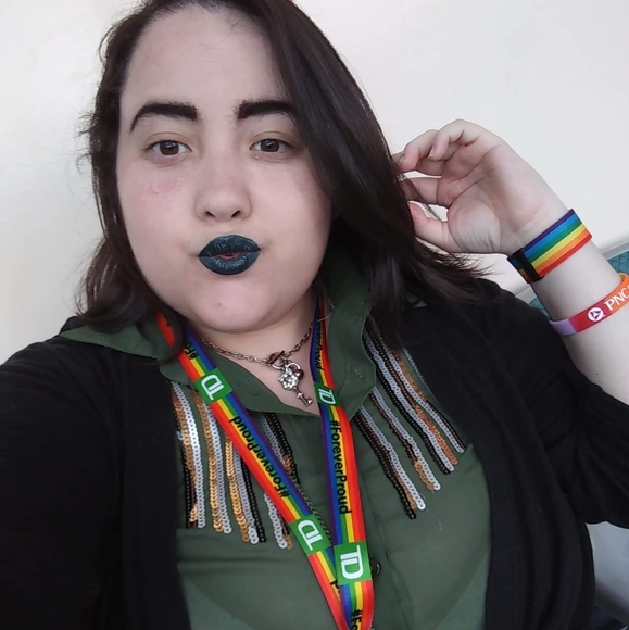 Green top golden stripes in front 💚💛 size XL - Picture 10 of 11